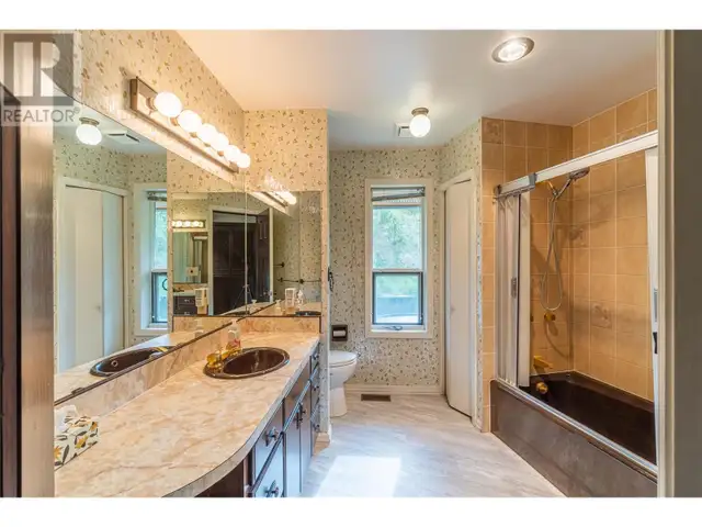 8548 YELLOWHEAD Highway Kamloops, British Columbia in Houses for Sale in Kamloops - Image 34