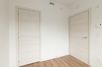 Renovated Akelius three bedroom apartment for rent. Located near St-Laurent in the Plateau Mont-Roya... (image 6)