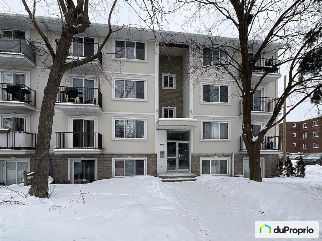 $299,000 - Condominium for sale in Longueuil (Vieux-Longueuil) — photo 1