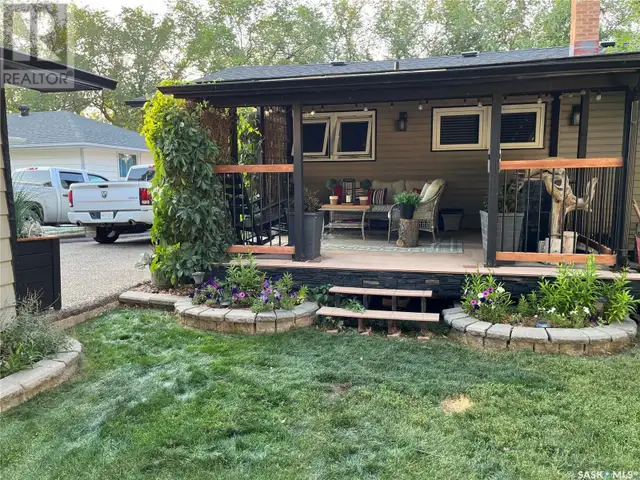 207 Dominion ROAD Assiniboia, Saskatchewan in Houses for Sale in Moose Jaw - Image 33