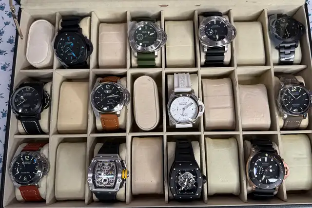 OT Rolex Omega Panerai Audemars piguet cartier Hublot breitling in Jewellery & Watches in Ottawa - Image 3