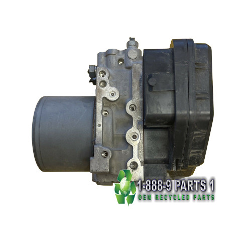 ABS Anti-Brake Pump w/Module Toyota Tacoma 2005-2012 OEM in Other Parts & Accessories in Hamilton - Image 2