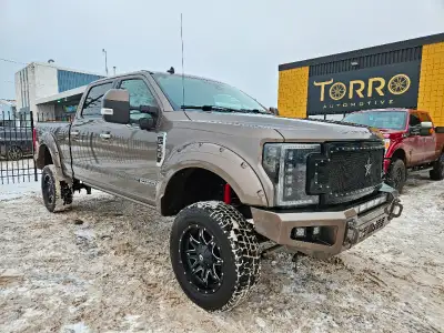 2019 Ford F350 Limited - 6.7L Powerstroke!