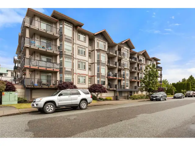 304 46021 SECOND AVENUE, Chilliwack Downtown Chilliwack, British628643814663711227
