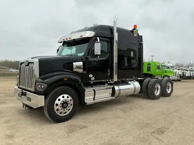 NEW, FRESH FROM THE FACTORY, HEAVY SPEC SUPER B TANDEM TRACTOR. OWNER OP SPEC INSIDE AND OUT. DD16 5...