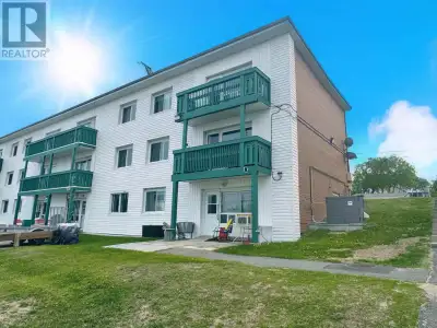 Unparalleled panoramic views await you in this top-floor corner haven! Imagine waking up each mornin...