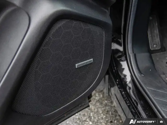 2025 Subaru Ascent Premier | Eyesight | Low Kms | Vented Seats in Cars & Trucks in Tricities/Pitt/Maple - Image 17