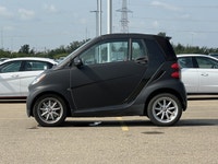 HEATED FRONT SEATS, LEATHER STEERING WHEEL, TRACTION CONTROL, STABILITY CONTROL, CLIMATE CONTROL Cru... (image 6)