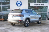 Taos Comfortline Heated front seats, Heated steering wheel, Leatherette Seating Surfaces, Power driv... (image 3)