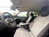 All Wheel Drive,Turbocharged,Brake Assist,4-Wheel Disc Brakes,ABS,Power Steering,Integrated Turn Sig... (image 3)