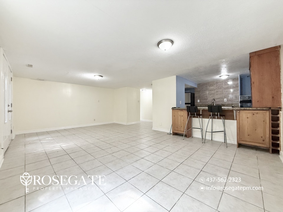 Spacious 2-Bedroom Basement Apartment in Scarborough 5