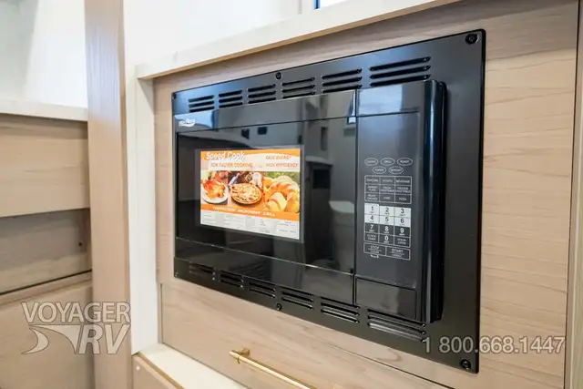 2026 Grand Design Serenova 150HL in Travel Trailers & Campers in Kelowna - Image 10