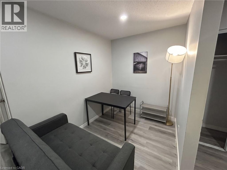 303 KING Street N Unit# 4 Waterloo, Ontario 4