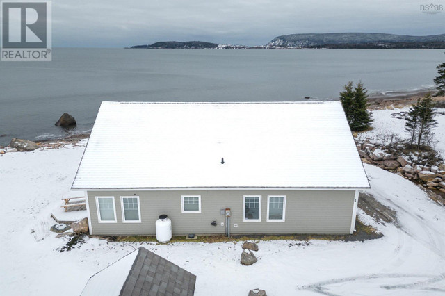 1 36785 Cabot Trail Ingonish, Nova Scotia in Condos for Sale in Truro - Image 2