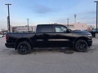 Leather Trimmed Bucket Seats, Remote Start System, Heated Front Seats, Heated Steering Wheel, Ventil... (image 6)