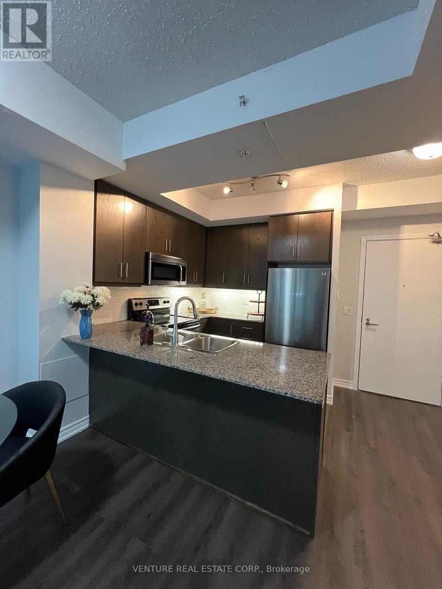 718 - 15 JAMES FINLAY WAY Toronto (Downsview-Roding-CFB), Ontari 4