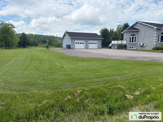 $650,000 - Split Level for sale in Chicoutimi (Laterrière) — photo 3