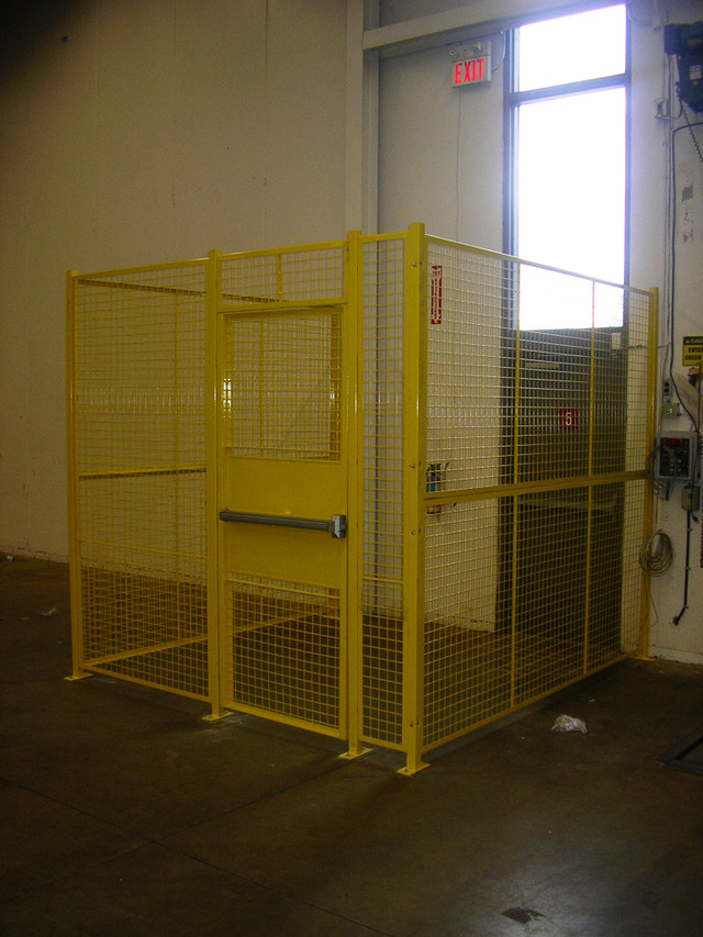 SECURITY FENCING / SAFETY FENCING in Other Business & Industrial in Guelph - Image 2