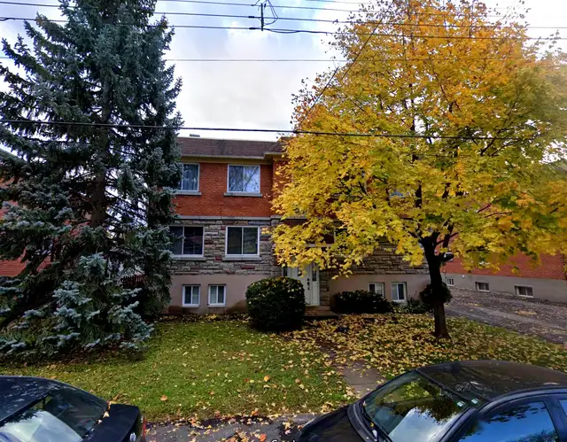 3 1/2 à louer rue Montarville, Longueuil