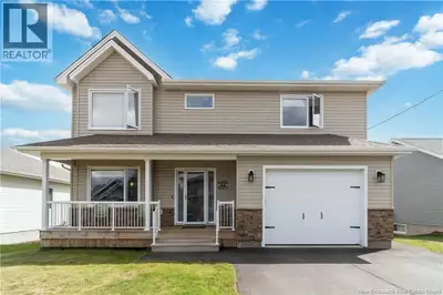 Welcome to 64 Satara, a 6-bedroom, 3.5-bath house with 3 MINI-SPLITS. A covered front porch leads in...