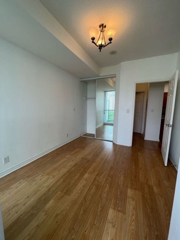 Bright 1 bedroom condo for rent in Scarborough Long Term Rentals