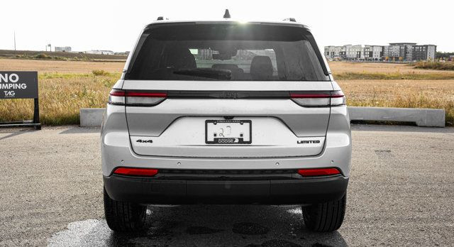 2025 Jeep Grand Cherokee Limited in Cars & Trucks in Strathcona County - Image 3
