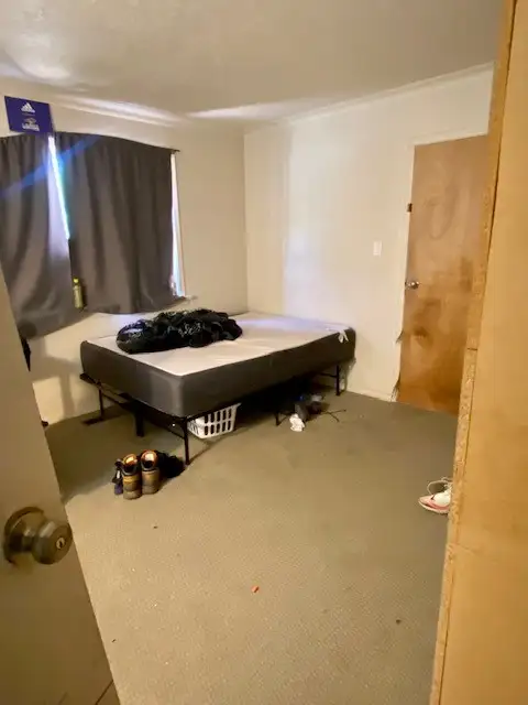 Student Rooms – Steps from Universities! - Furnished Rooms!! in Room Rentals & Roommates in Kitchener / Waterloo - Image 5