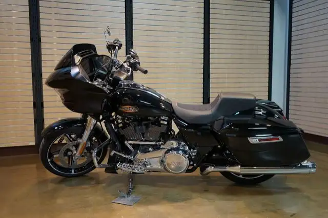 2025 Harley-Davidson FLTRX - Road Glide in Sport Touring in Lethbridge - Image 10