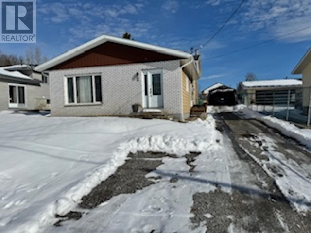 3 Seventh AVE Hornepayne, Ontario in Houses for Sale in Kapuskasing