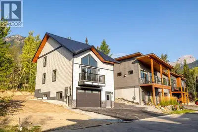 Brand New Home in Fernie’s Alpine Trail Place – Your Mountain Escape Awaits! Be the very first to ca...