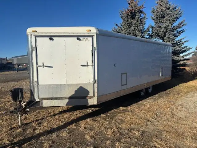 2006 FORREST RIVER 26' Snowbird snowmobile trailer OSRB826TA2 in Cargo & Utility Trailers in Calgary - Image 4