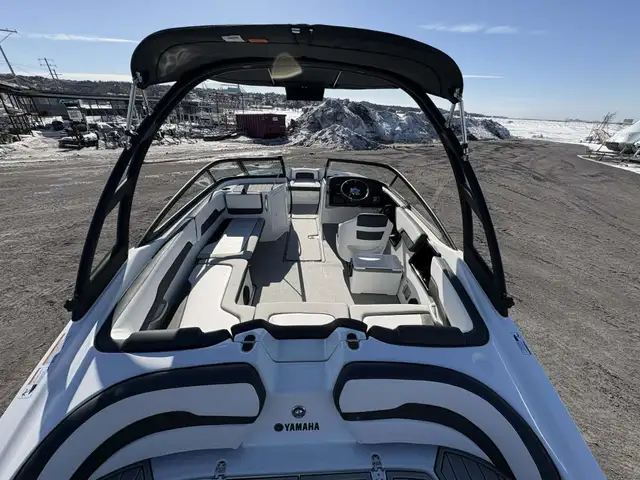 2026 Yamaha AR 195 in Powerboats & Motorboats in Québec City - Image 10