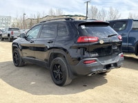AMVIC Licensed Dealer * Technology Group * Luxury Group * Trailer Tow Group * Panoramic Sunroof * Po... (image 5)