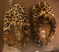 Leopard print slippers-size large