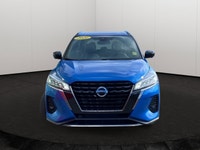 This Nissan Kicks has a powerful Regular Unleaded I-4 1.6 L/98 engine powering this Variable transmi... (image 5)