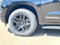 Please Check Sellers Website to verify updated / current prices. 4WD Crew Cab 147" High Country Engi... (image 1)