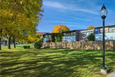 West Park Village Townhomes - Townhouse (3 bedroom) - 15 & 25 Bl