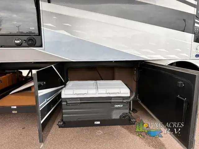 2024 Entegra Coach Anthem 44D 450 h.p. / 1250 ft-Lbs of Torque in RVs & Motorhomes in Moncton - Image 60