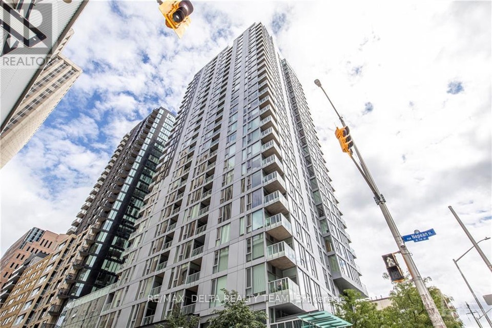 810 - 179 METCALFE STREET Ottawa, Ontario 3