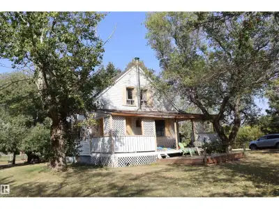 8.8 Acres – Perfect Hobby Farm Close to Town This beautiful 8.8-acre property offers the ideal blend...