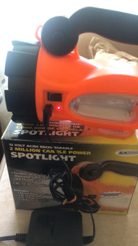 SPOTLIGHT. CHARGEABLE. See pictures and description