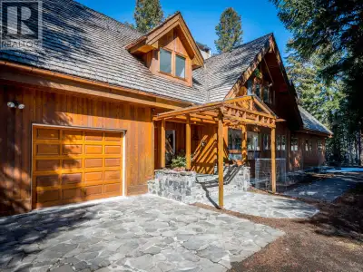 Experience the ultimate in private waterfront and woodland luxury with this peaceful and secluded Ho...