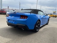 CLEAN CARFAX, LEATHER INTERIOR, Heated Front Seats, Dual Climate Zones, Digital Dash, Color Touchscr... (image 4)