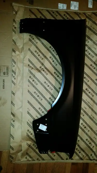 Brand new 1990 audi cope Quattro passenger side fender oem from dealer ! Can also fit on audi 90 cab...