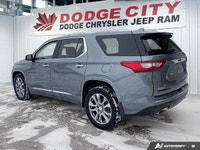 KBB.com 12 Best Family Cars. This Chevrolet Traverse boasts a Gas V6 3.6L/217 engine powering this A... (image 3)
