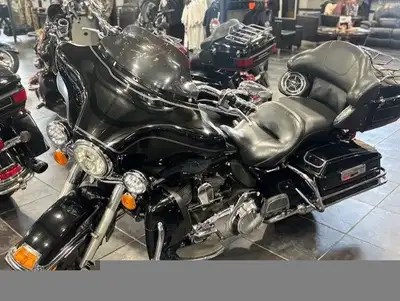 Oppotunity doesn't knock it RUMBLES!!! Looking for a Have you always wanted a Harley? PLUS HST&LICEN...