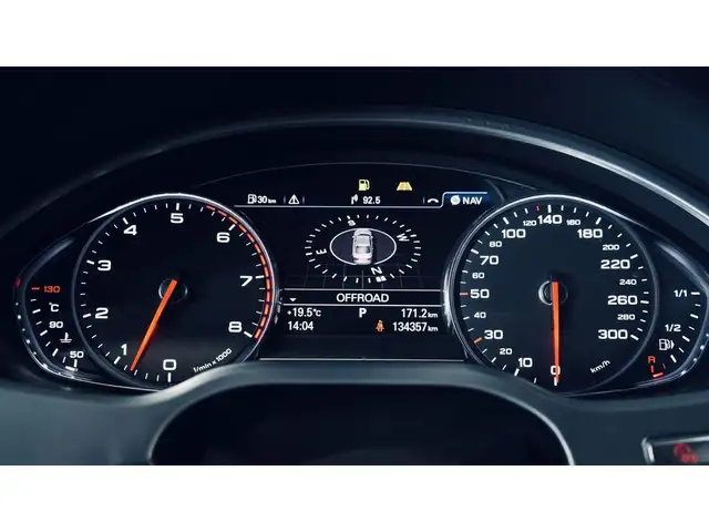 2014 Audi A8 L PANO/360CAM/NAV/20 IN RIMS/DRIVE ASSIST/BOSE in Cars & Trucks in Mississauga / Peel Region - Image 24