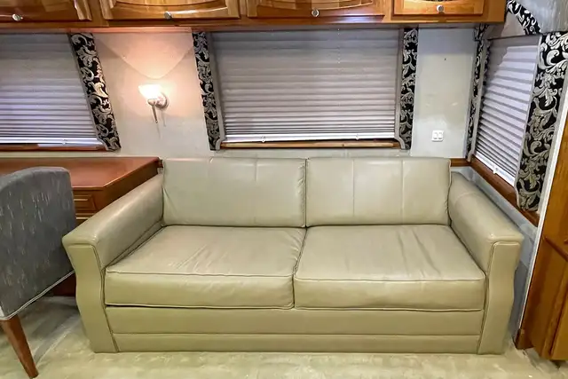 2006 Newmar Dutch Star 4028 – Pre-Owned Class A Motorhome. in RVs & Motorhomes in Red Deer - Image 23