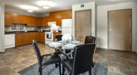 Broadstreet's Laurel Gardens offers 2 bedroom pet friendly apartments for rent in the charming resid... (image 4)