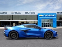 Engine: 8 Cylinder Engine 5.5L L/100Km City: 20.0 L/100Km Hwy: 12.7 Safety Equipment HD Rear Vision... (image 8)